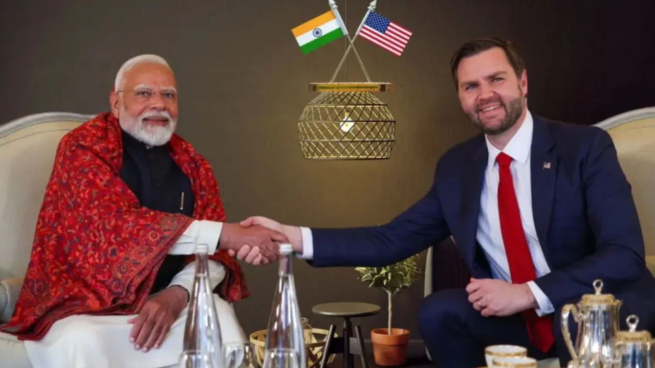 नरेंद्र मोदी आणि जेडी व्हान्स यांची भेट: अमेरिकेच्या करबोज्यांच्या सावटाखाली भारत-अमेरिका संबंध