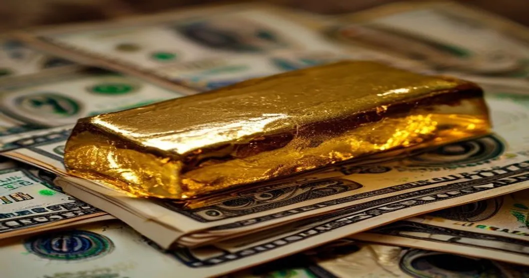 नोटांवर सोन्याची पट्टी